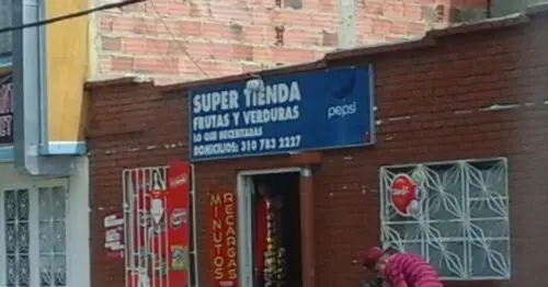 SUPER TIENDA FRUTAS Y VERDURAS SUPER TIENDA FRUTAS Y VERDURAS